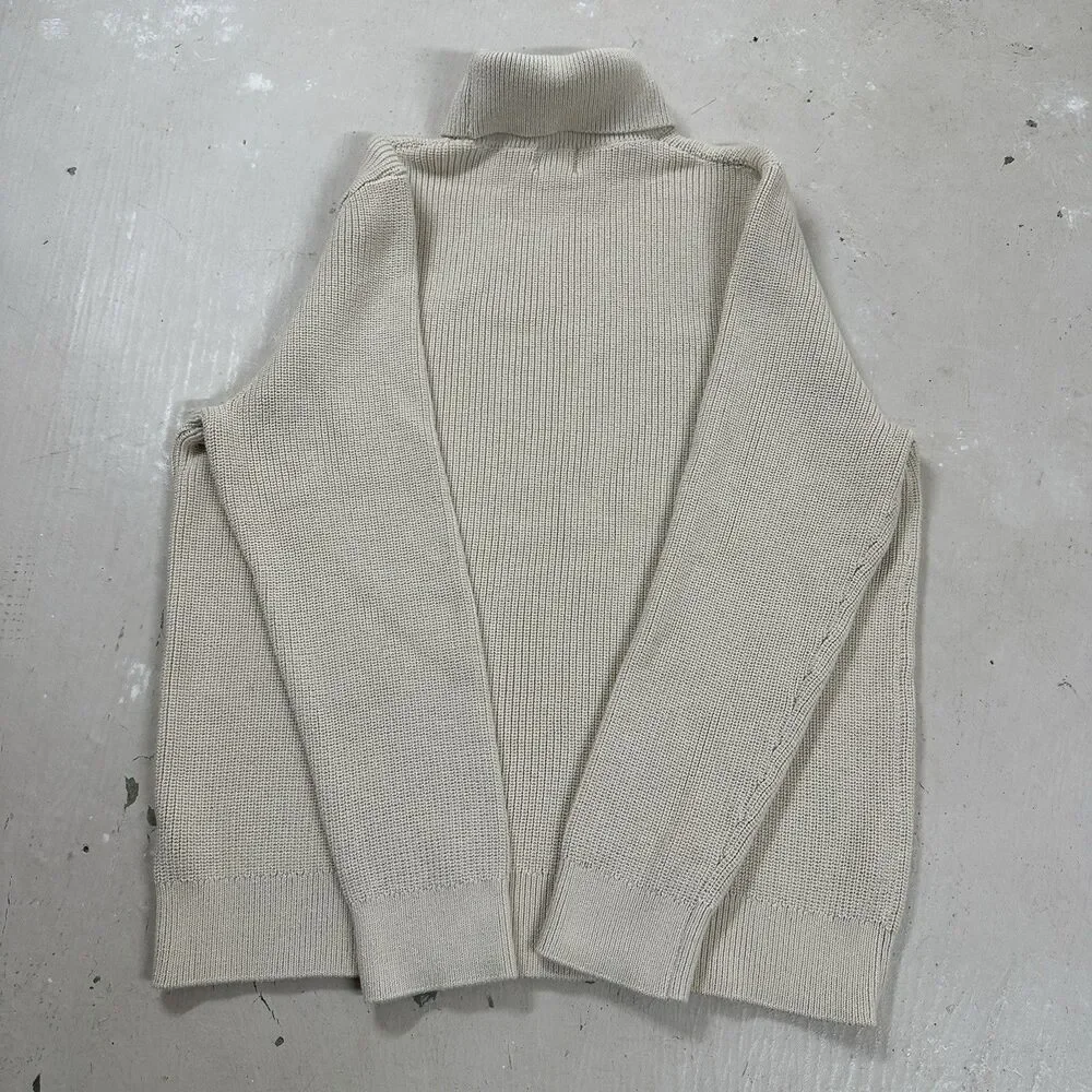 H&M chest 22